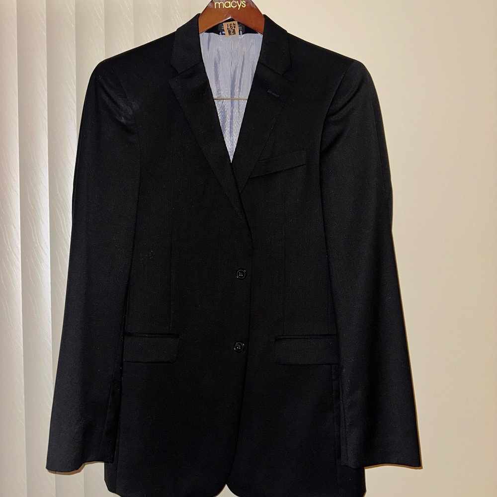 Men’s Black Tommy Hilfiger suit jacket 38L